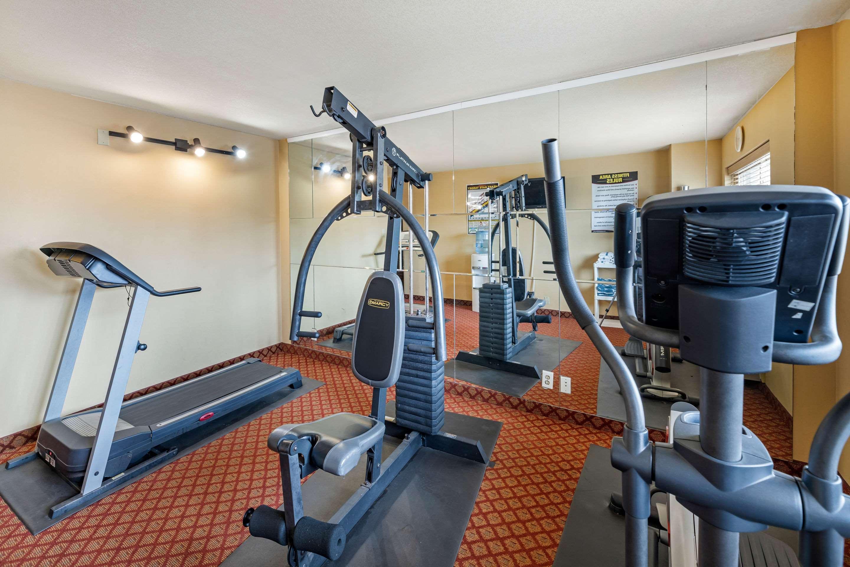 Rodeway Inn South Hutchinson Eksteriør bilde